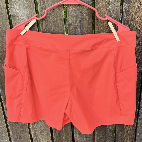 Title Nine Incrediboardie Swim Shorts 4” In Clementine NWT Sz 14 - Picture 9 of 16